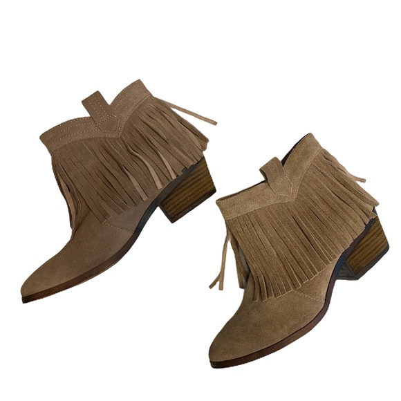 Restricted Suede Fringe Pull On Booties Size 8 - Picture 2 of 10